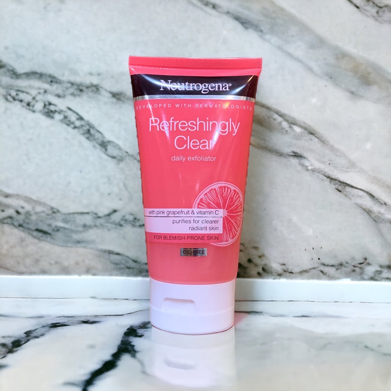 Neutrogena Refreshingly Clear Oil Free Exfoliator