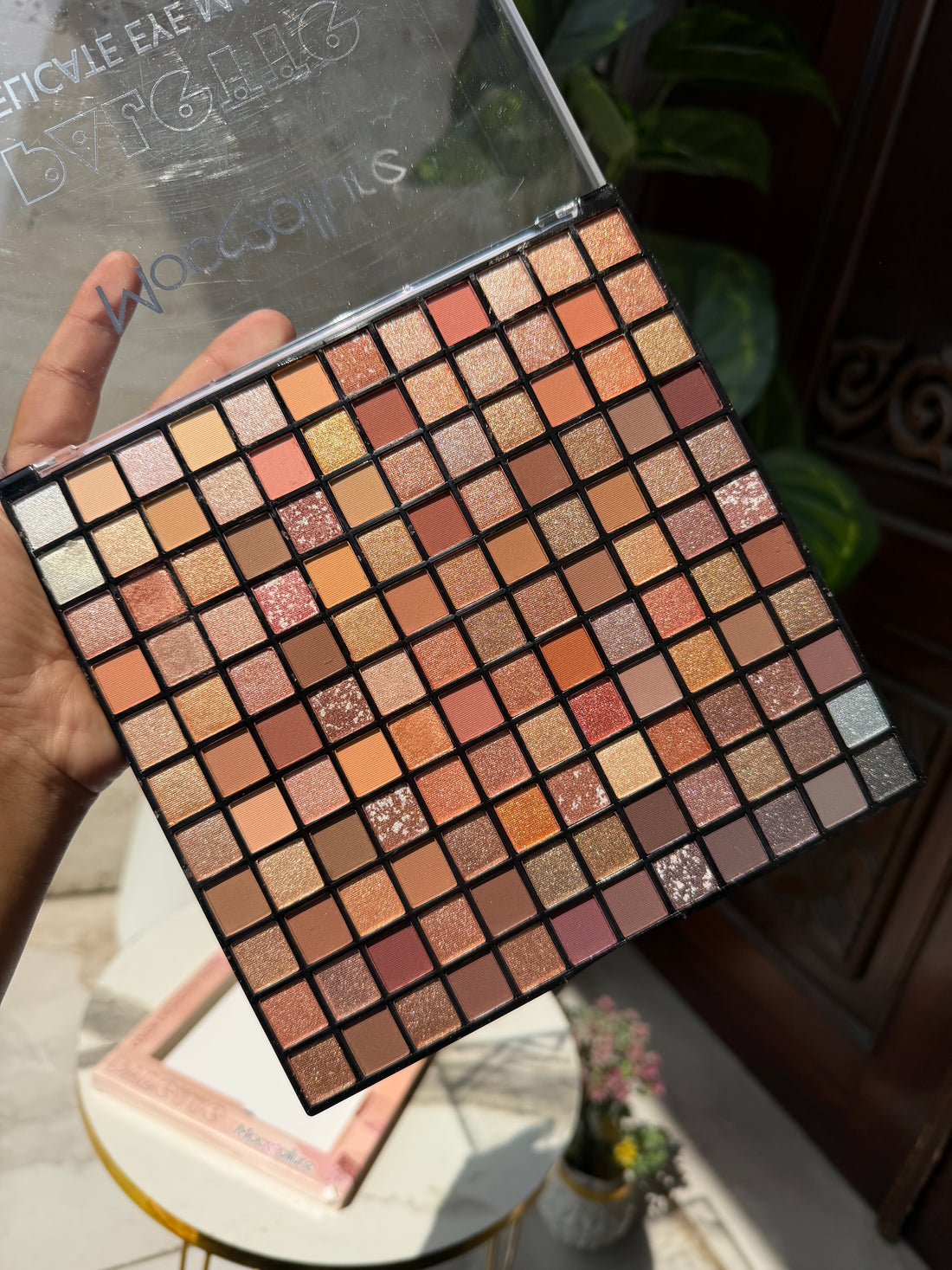 Mocallure delicate eye makeup palette