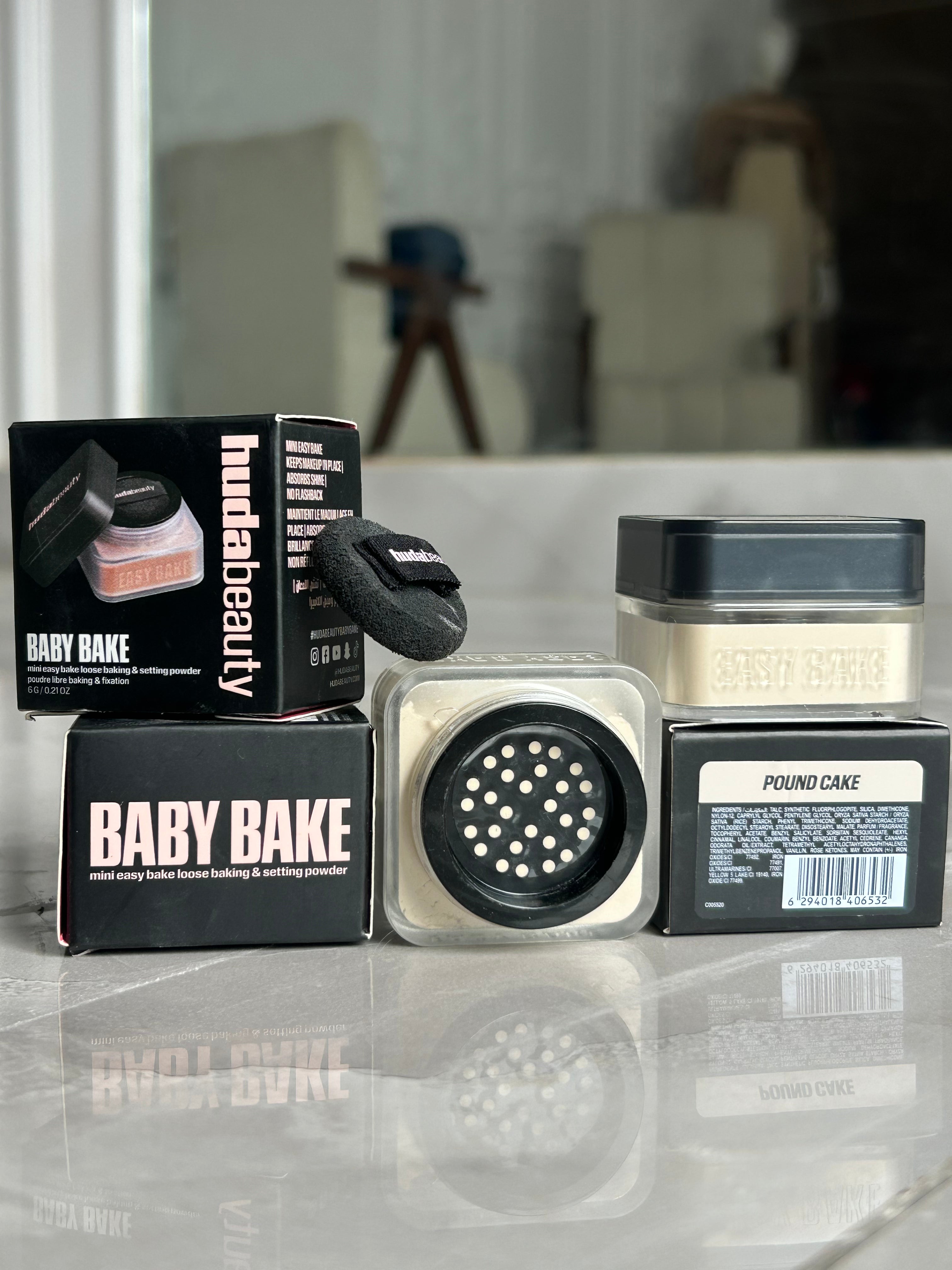 Huda Beauty MINI EASY BAKE LOOSE BAKING & SETTING POWDER