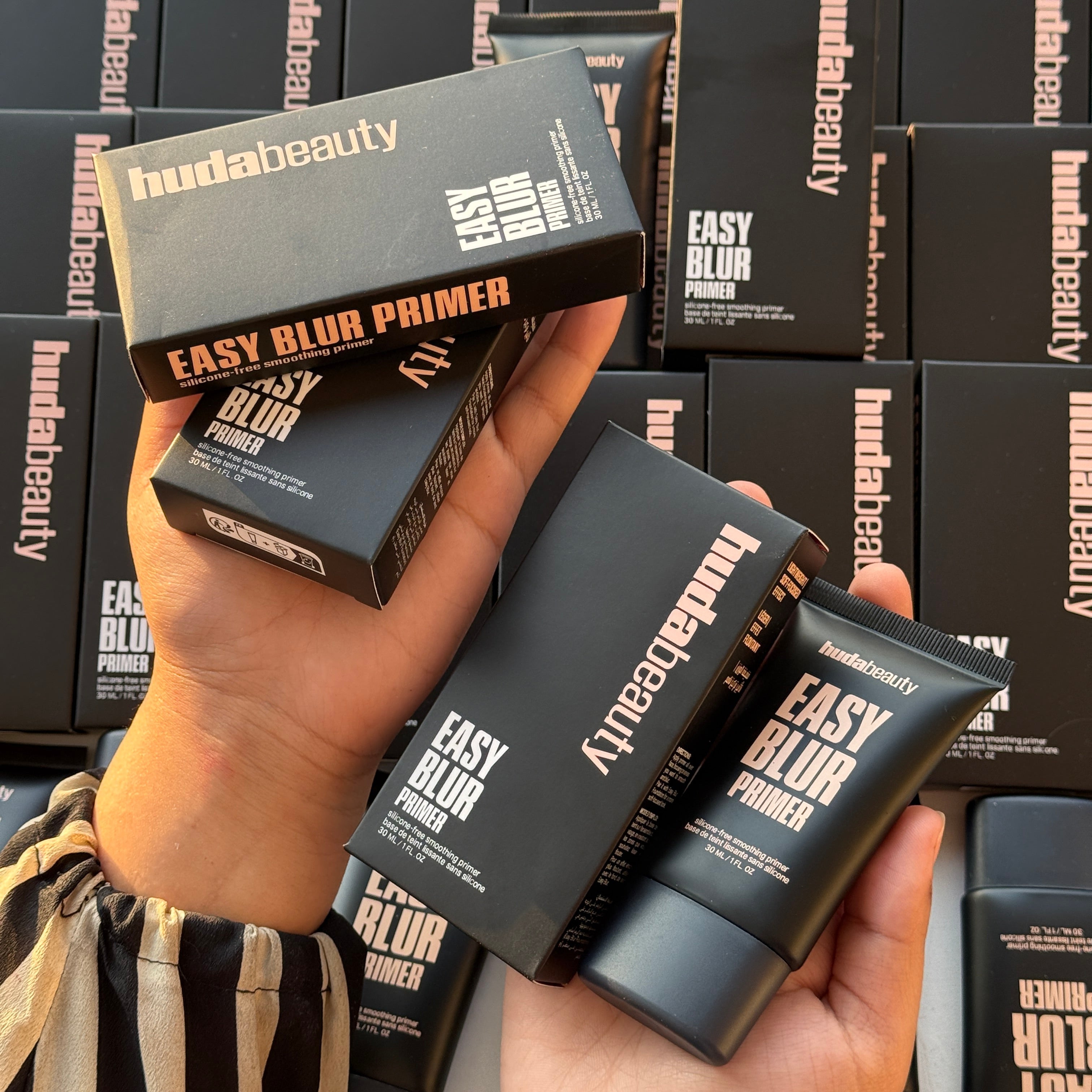 HUDA BEAUTY Easy Blur Silicone-Free Smoothing & Pore-Minimizing Primer