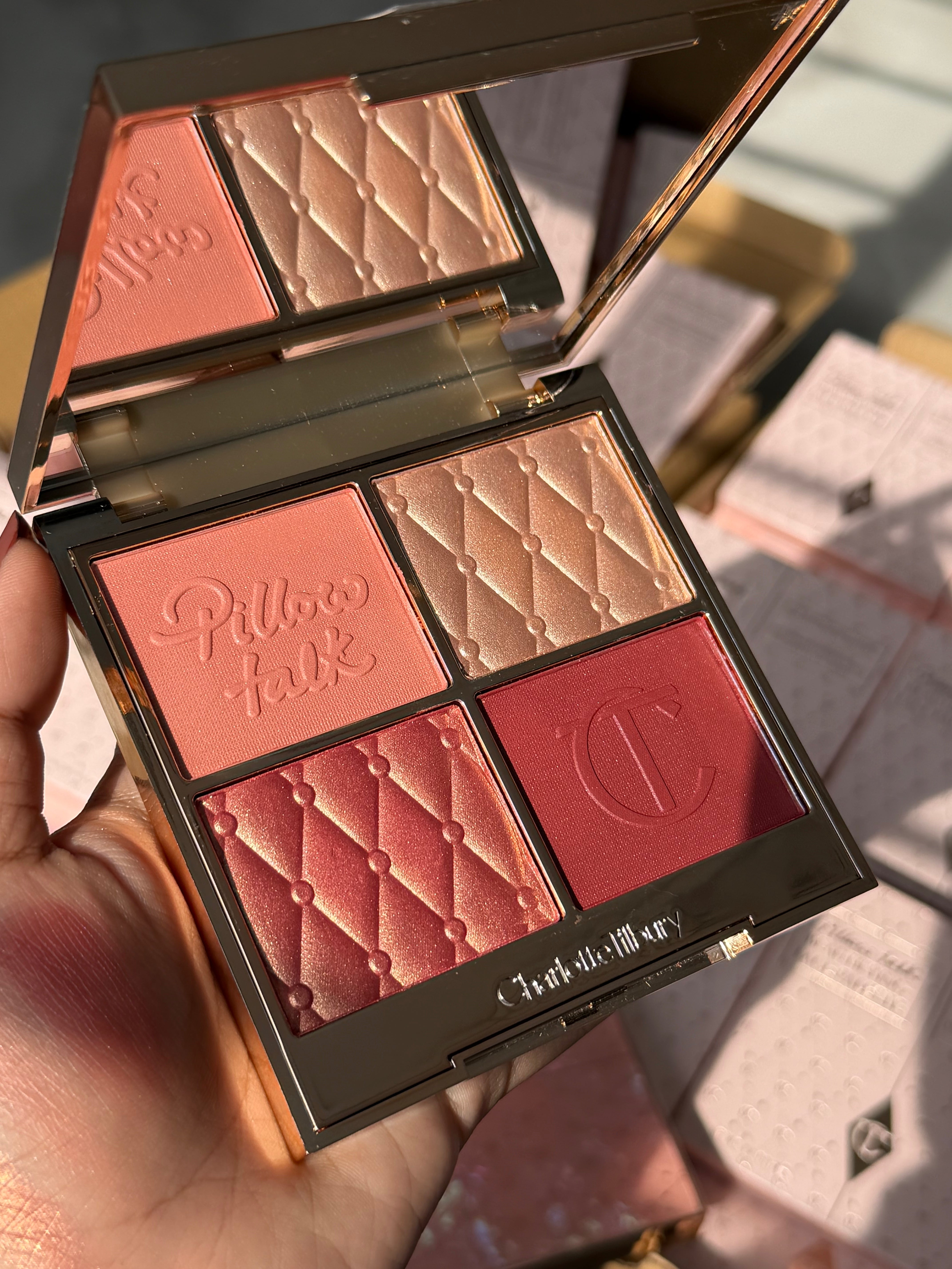 CHARLOTTE TILBURY PILLOW TALK BEAUTIFYING FACE PALETTE