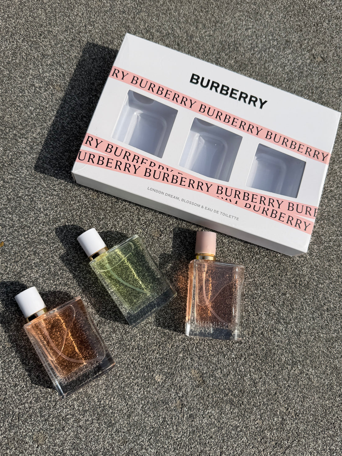 BURBERRY perfume set (london dream , blossom & eau de toilette )