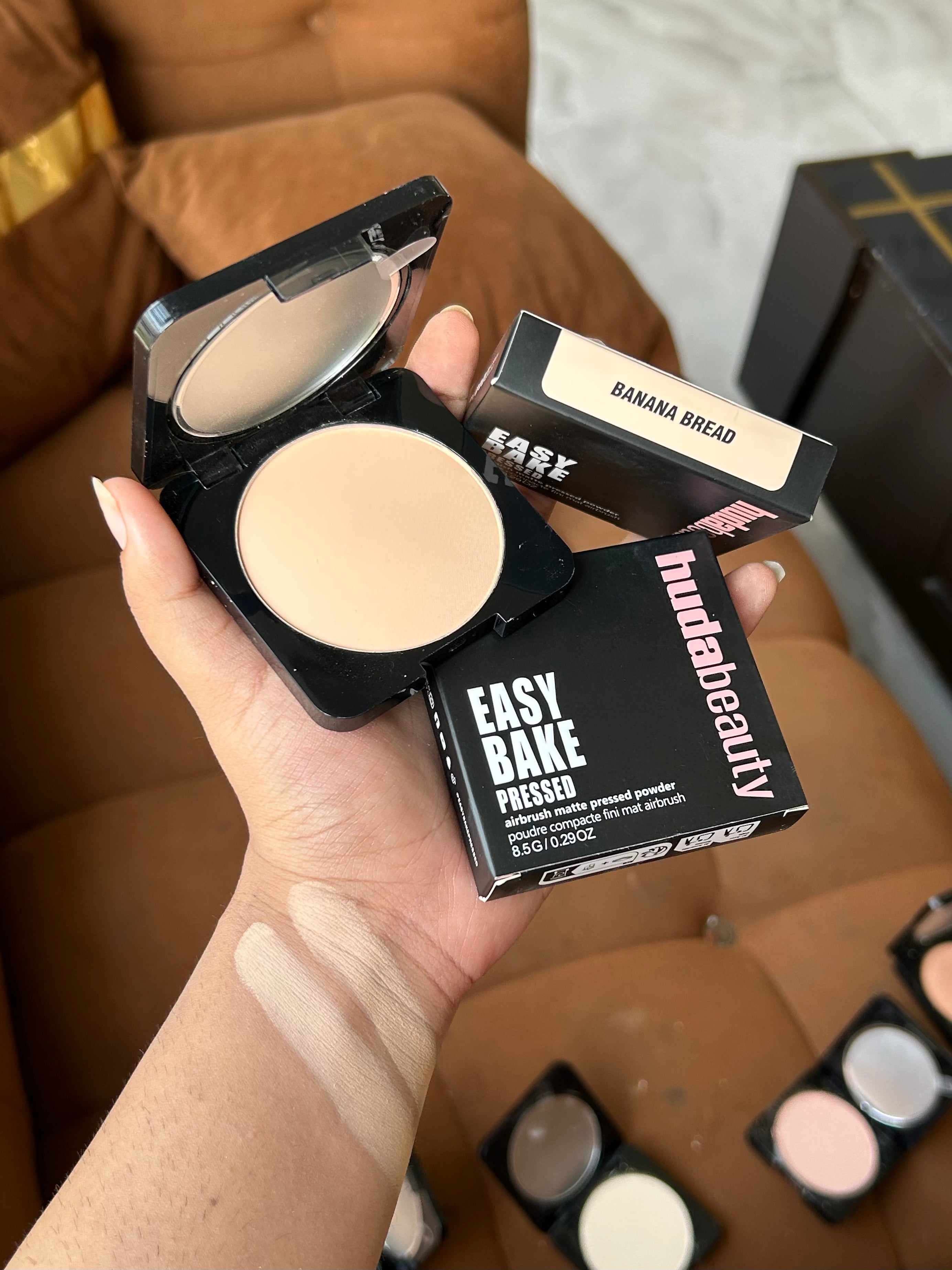 Easy Bake Pressed Powder – Huda Beauty