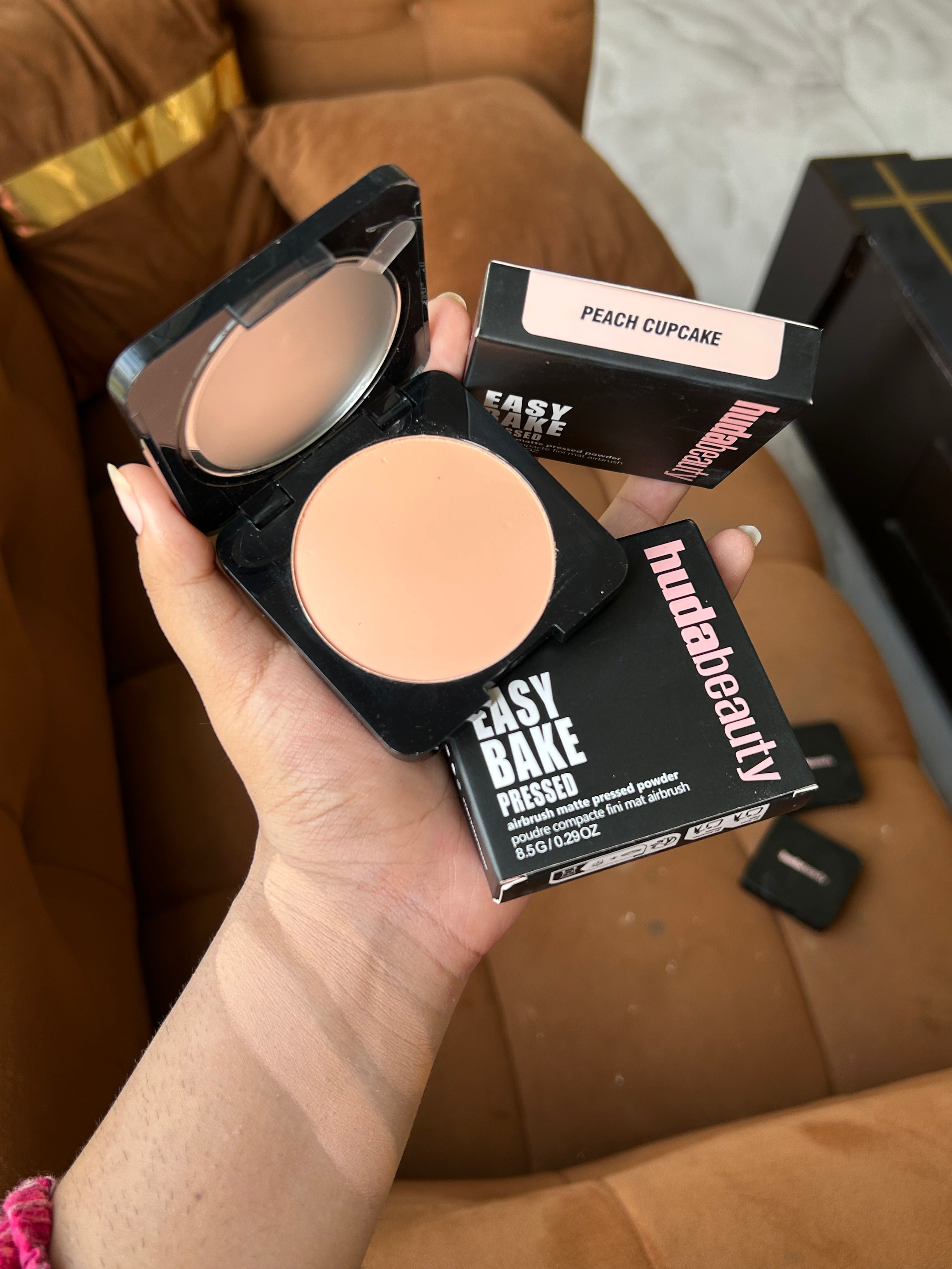 Easy Bake Pressed Powder – Huda Beauty