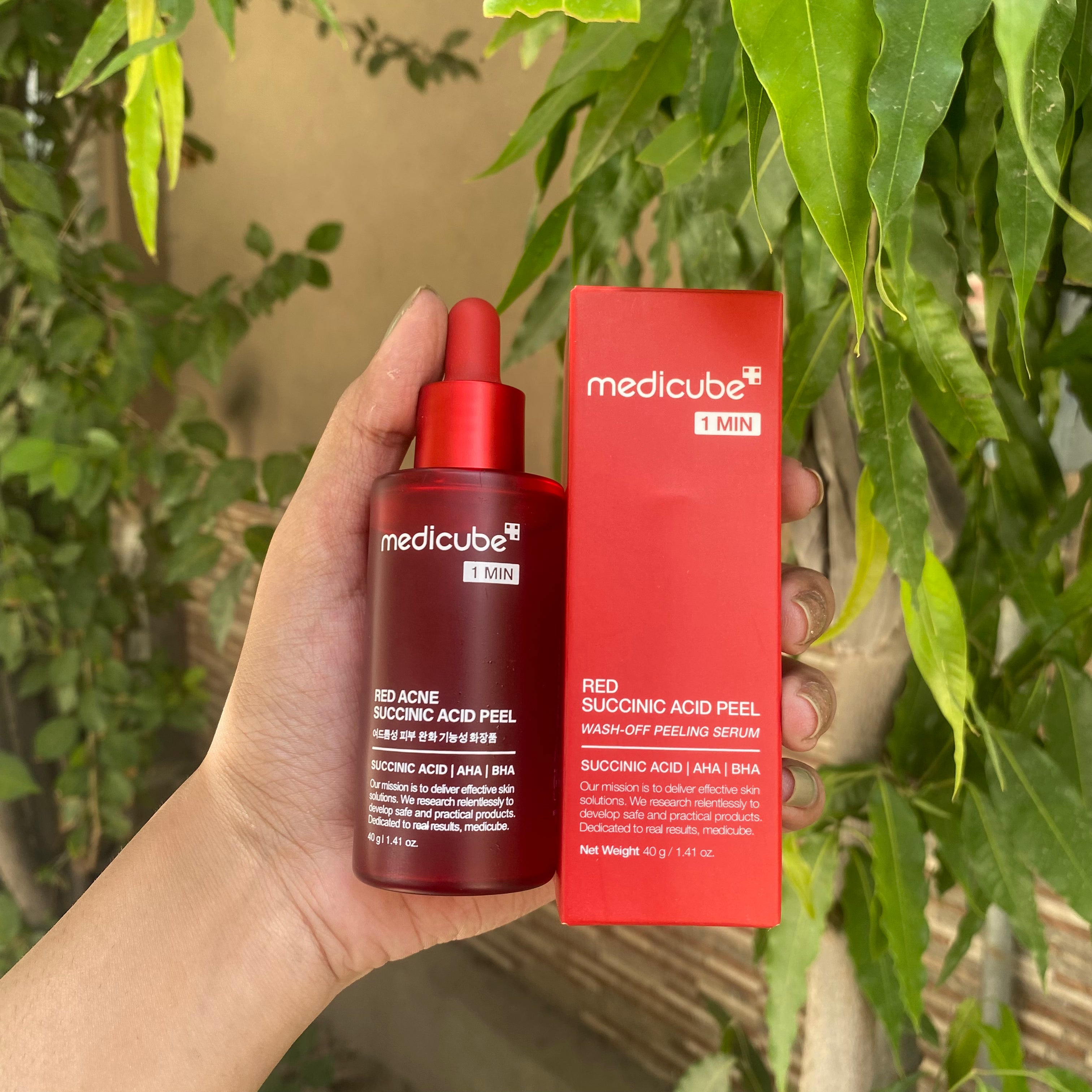 Medicube Red Acne Succinic Acid Peel 40g