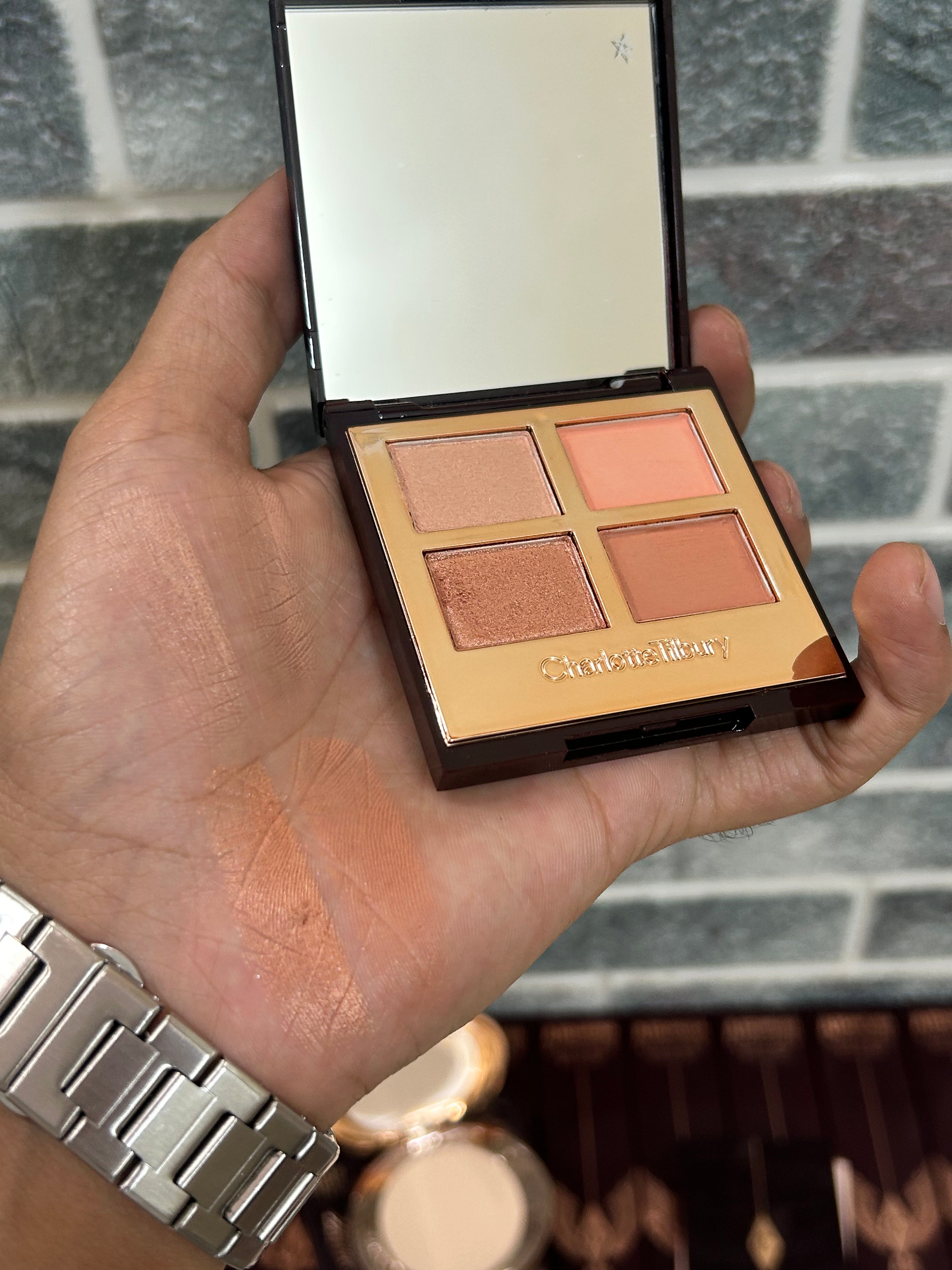 Charlotte Tilbury Luxury Eye shadow Palette - Pillow Talk