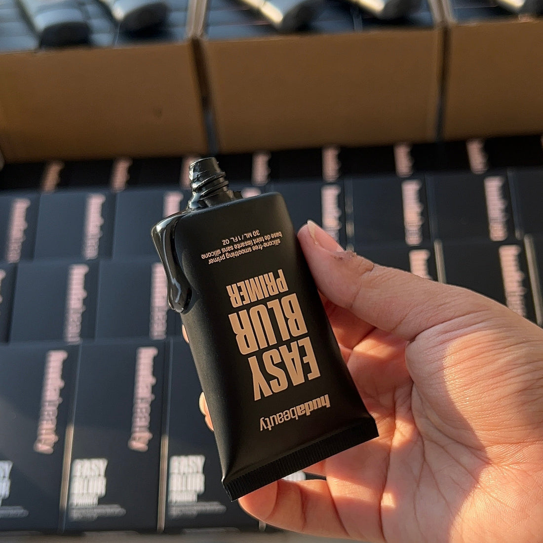 HUDA BEAUTY Easy Blur Silicone-Free Smoothing & Pore-Minimizing Primer