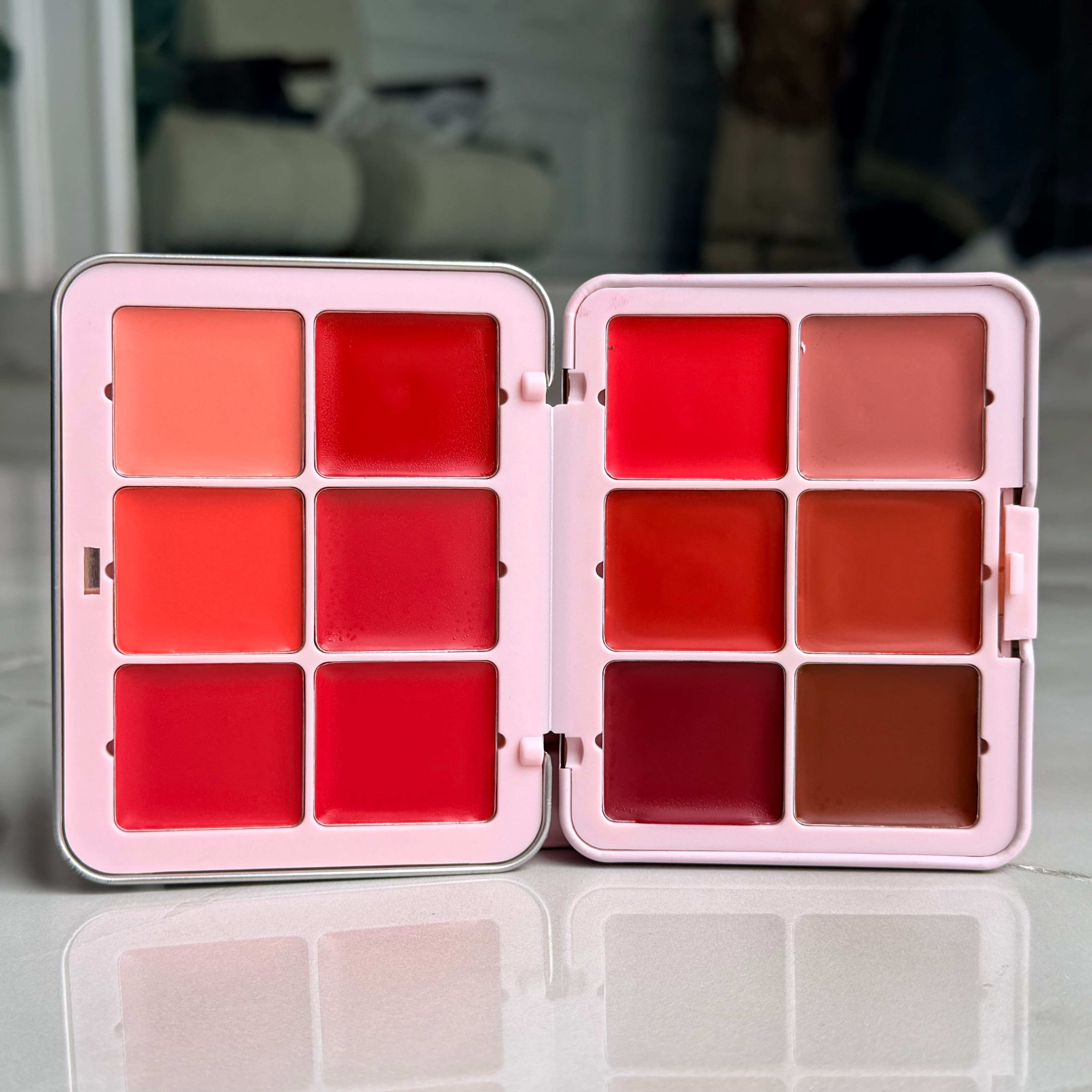 Queen Of Heart Carla Secret 12-color Concealer Blush Makeup Palette Multi-functional