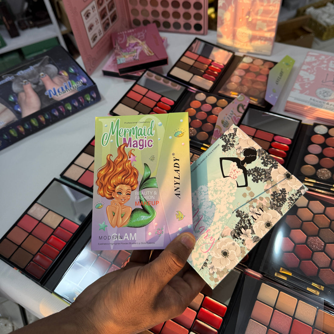 Anylady Makeup Palette + Nails set gift