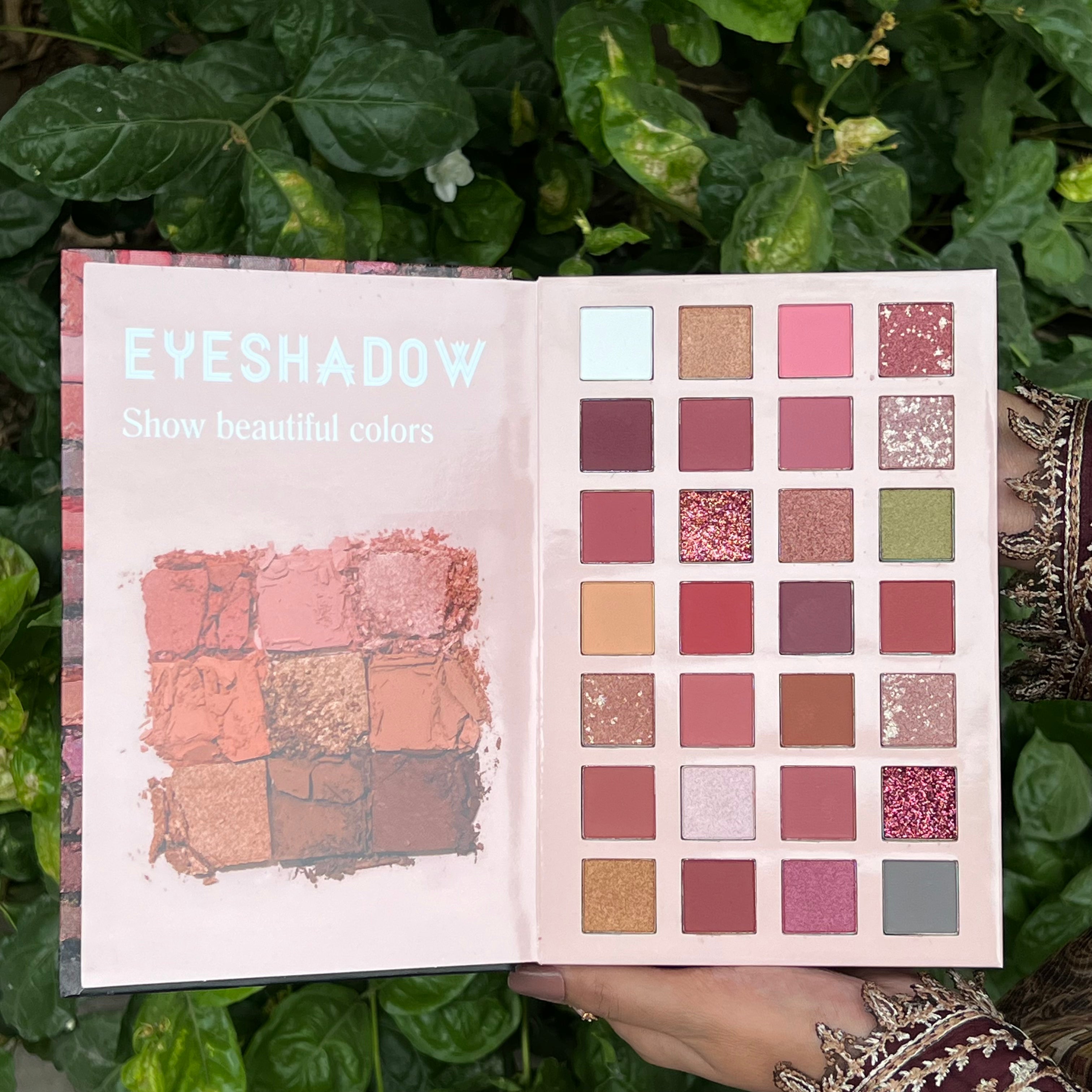 Mocallure Ultimate Utopia Makeup Book Palette