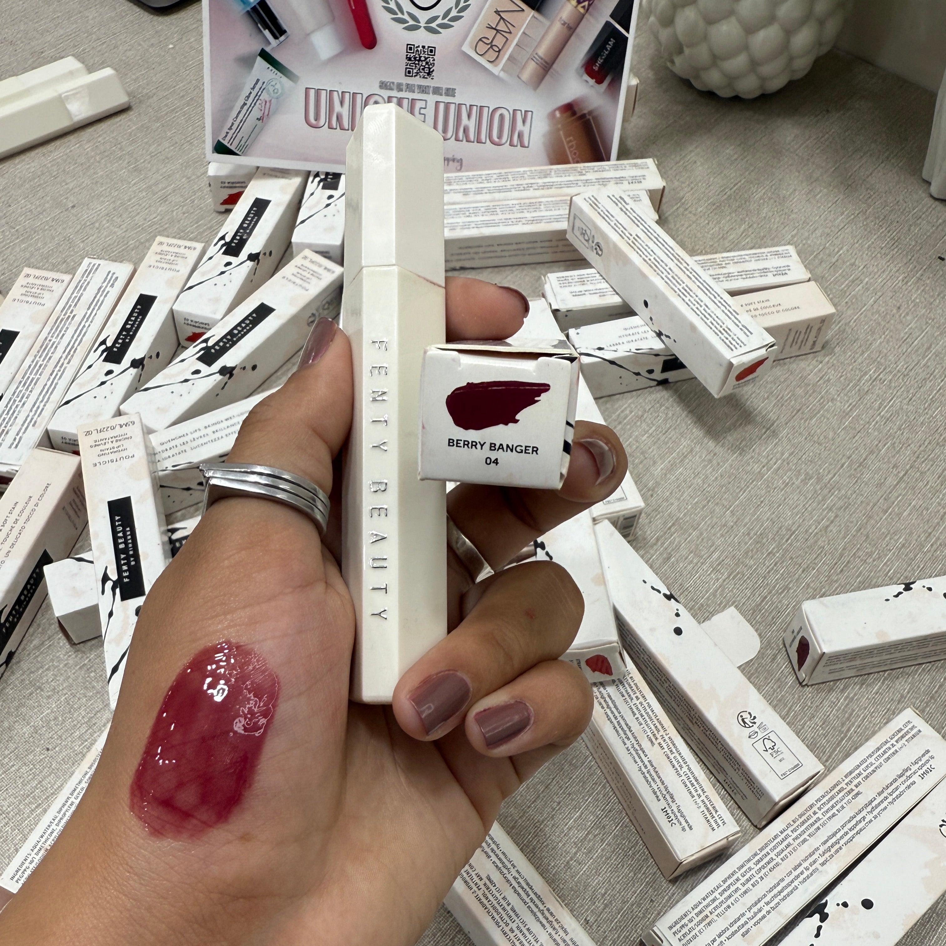 Fenty Beauty Poutsicle - Hydrating Lip Stain