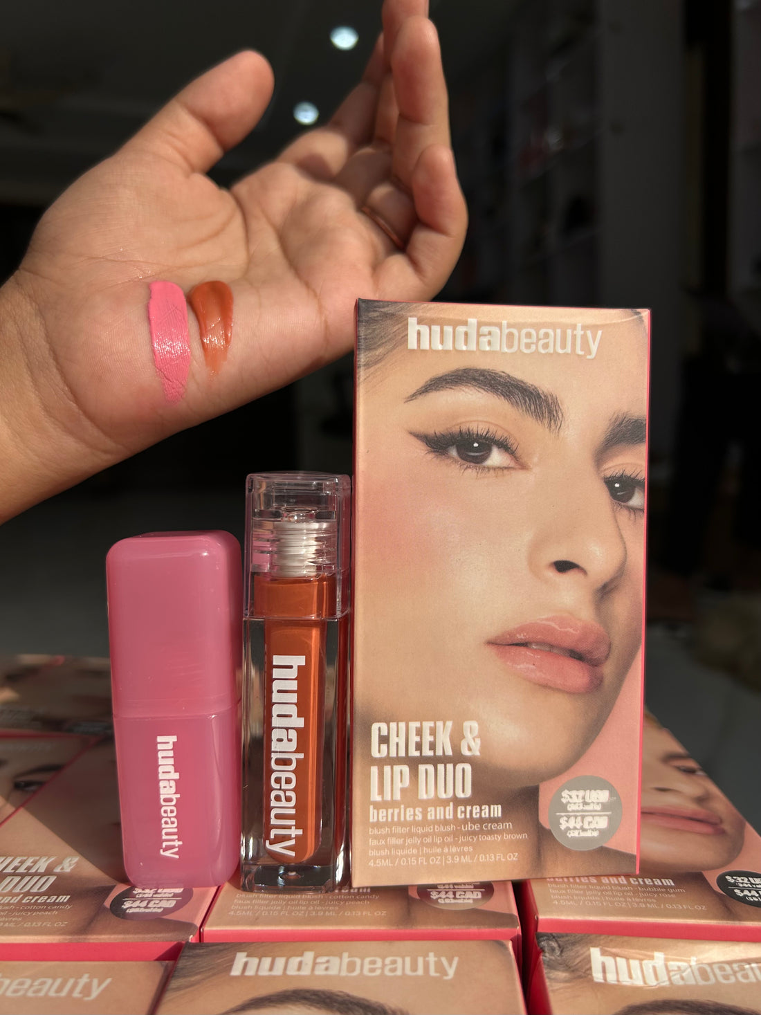 HUDA BEAUTY CHEEK & LIP DUO BERRIES AND CREAM