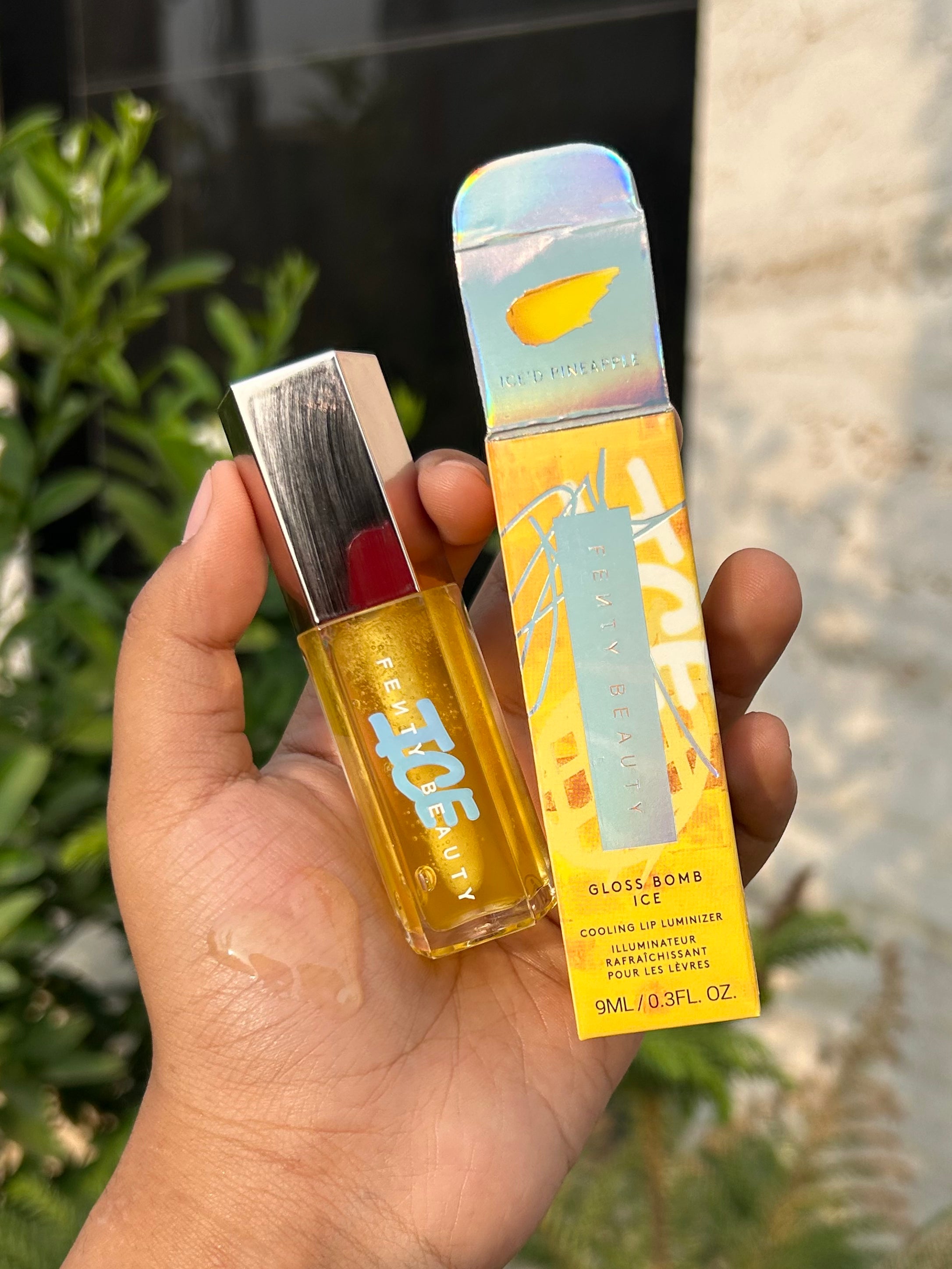 FENTY BEAUTY Gloss Bomb Ice Cooling Lip Luminizer