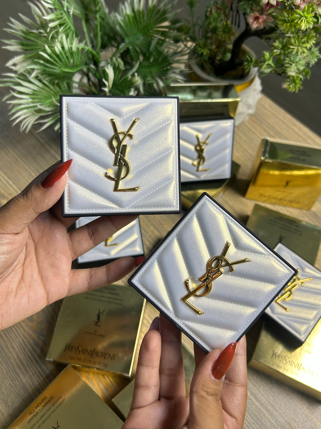 YSL All Hours Hyper Luminize highlighter