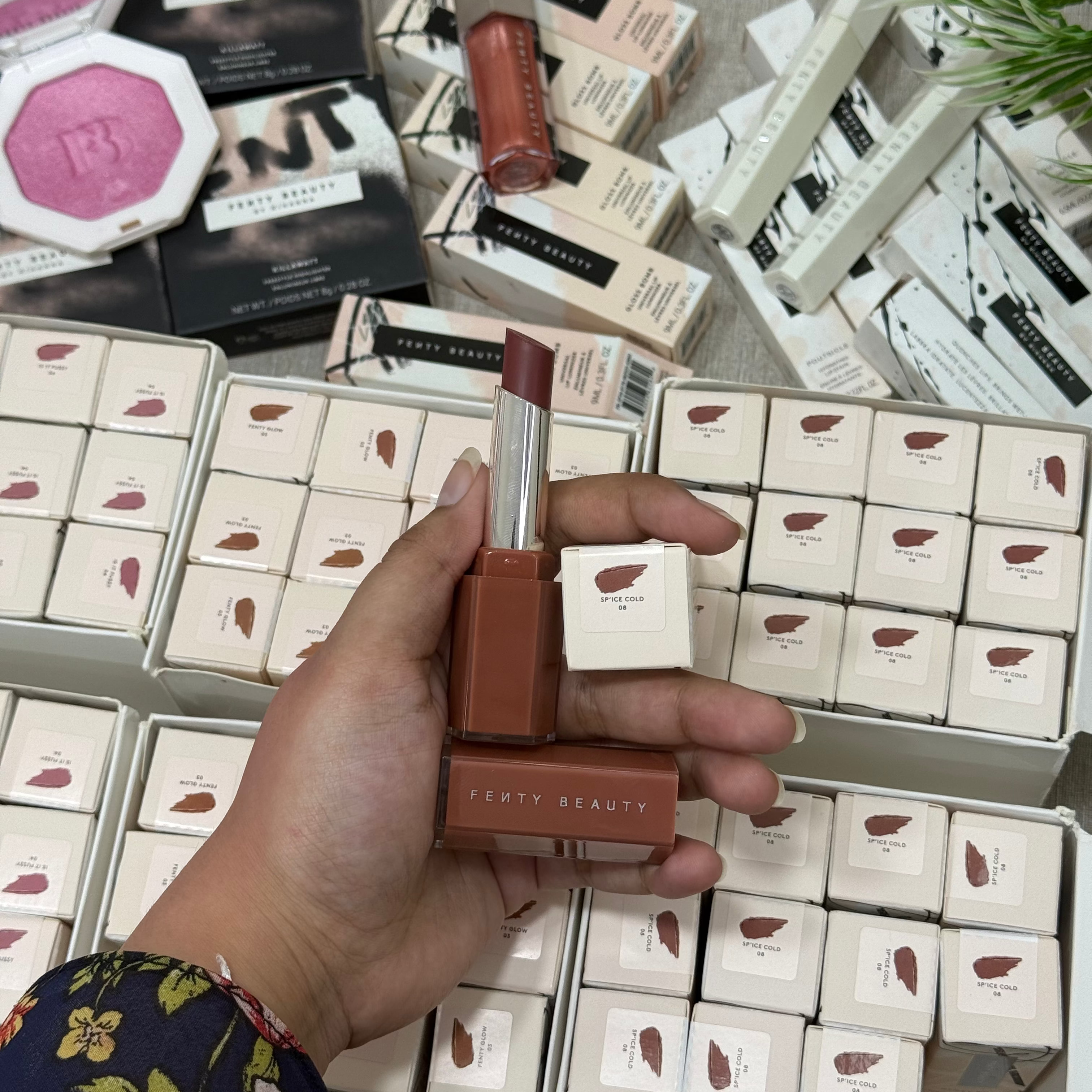 FENTY BEAUTY GLOSS BOMB LIPSTICK