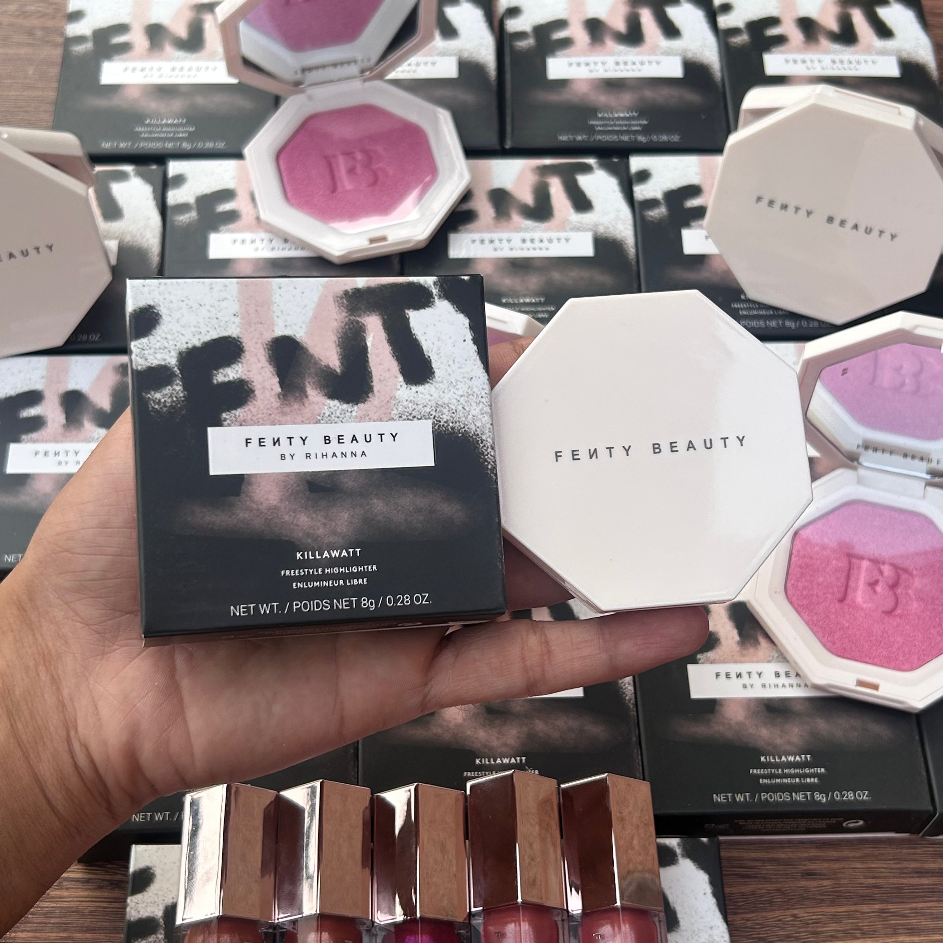 Fenty Beauty by Rihanna Killawatt Freestyle Highlighter