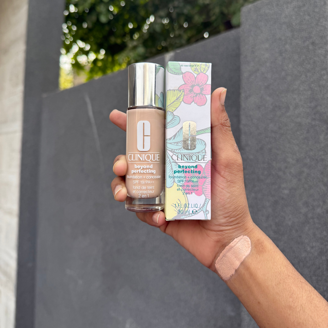 Clinique Shade Beyond Perfecting™ Foundation + Concealer