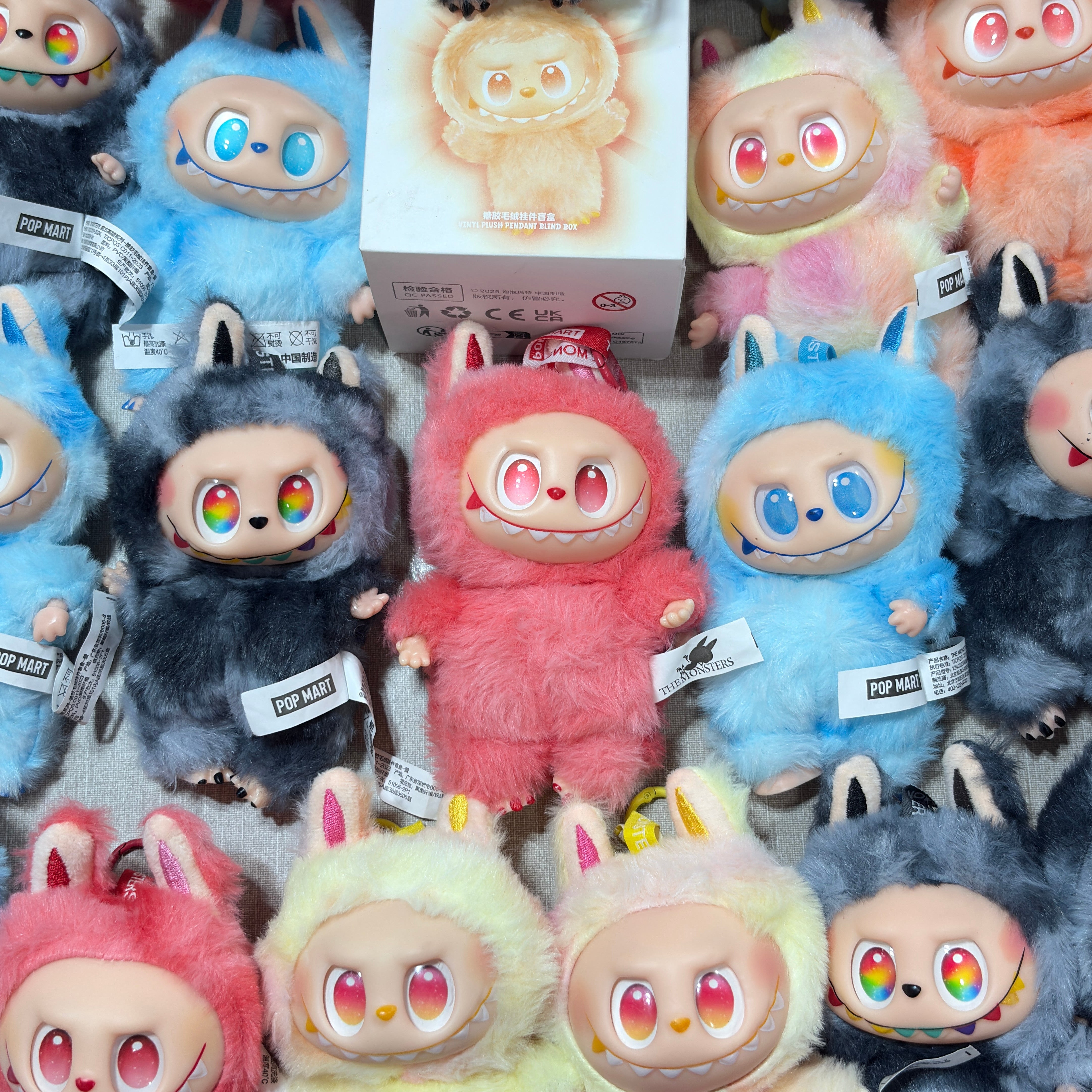 Labubu - (Pop Mart Original Stock)